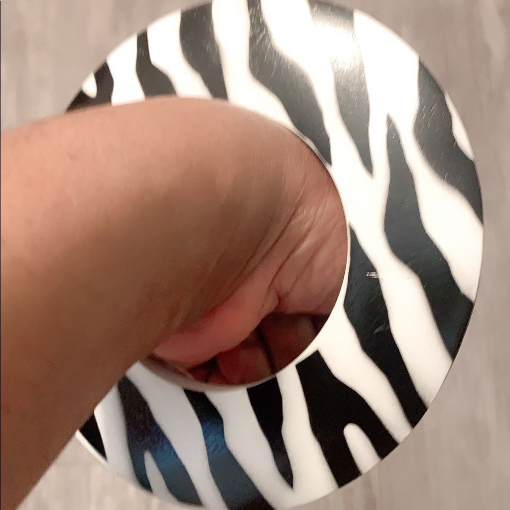 Esmor Zebra Bracelet